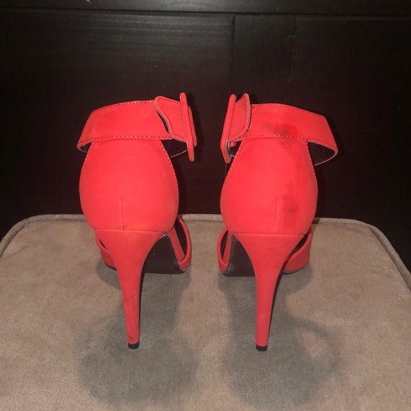 🍒Cherry Red Pointed Toe Heels - Picture 5 of 6